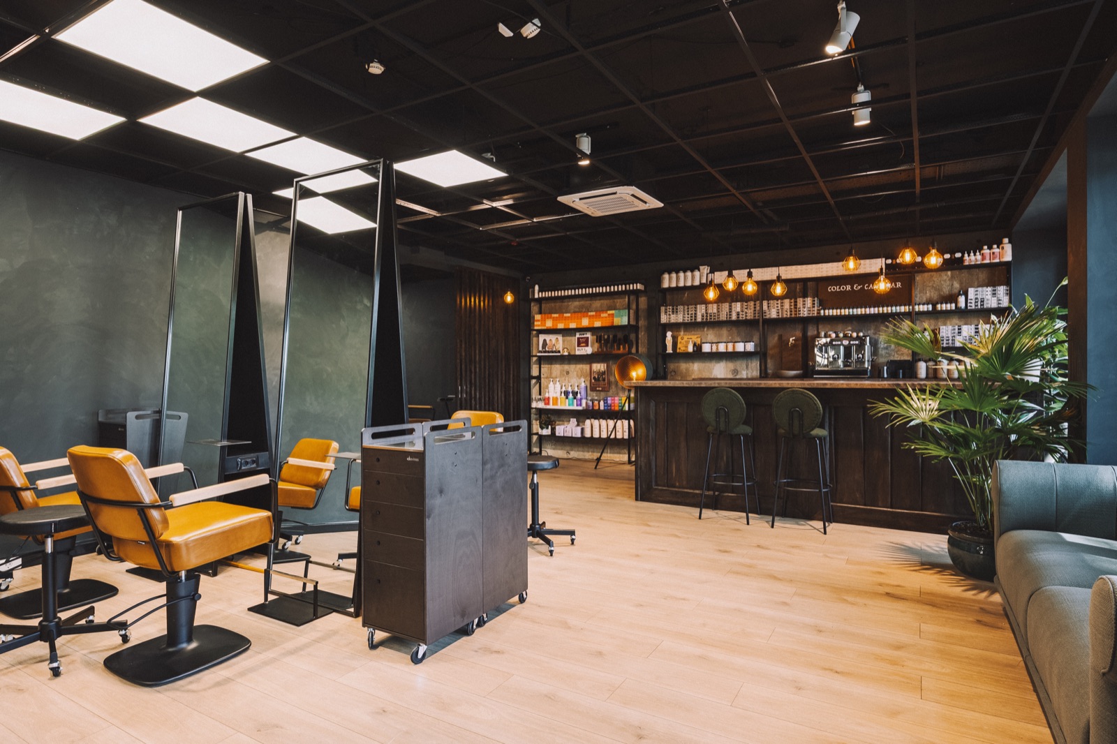 Roots Hair Salon és Head Spa Budapest